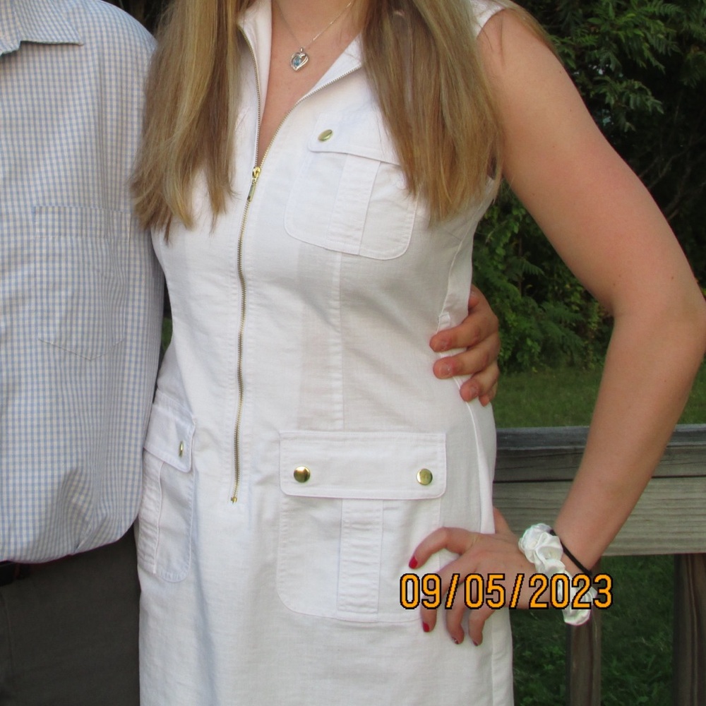 White Sleeveless Zip Sharagano Dress Size 8